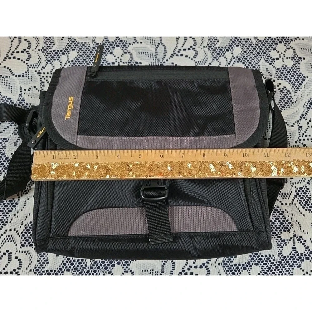 Targus City Gear Bag Laptop Notebook Messenger Computer Travel Adjustable Strap